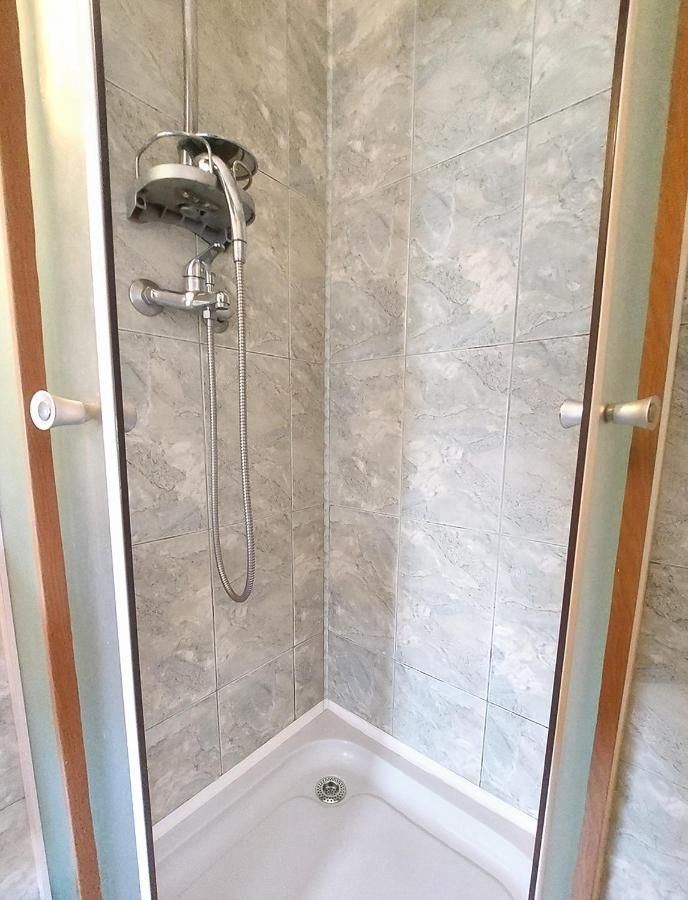 Hotel Floare De Colt Petroszany Zewnętrze zdjęcie